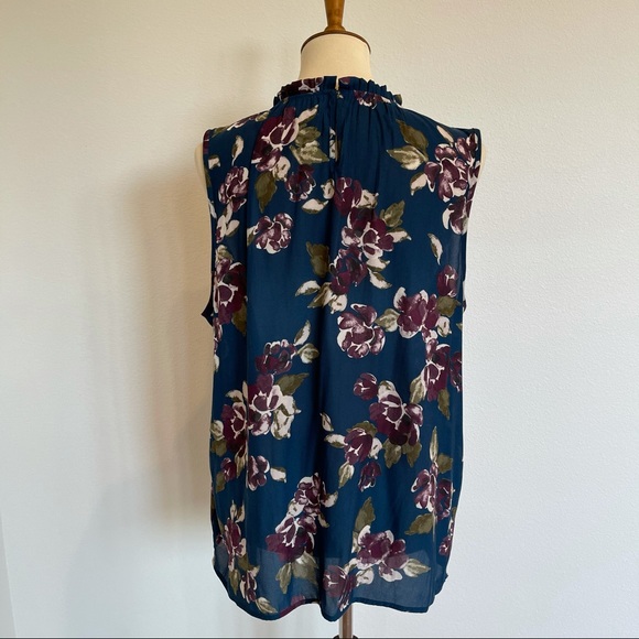 14TH AND UNION FLORAL TOP - Picture 4 of 6